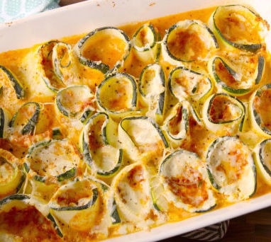 gallery-1466862324-delish-zucchini-lasagna-roll-ups-002